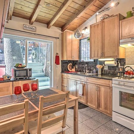 Boho Crestline Cabin, 1 Mile To Lake Gregory! エクステリア 写真