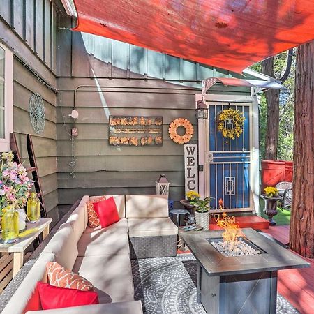 Boho Crestline Cabin, 1 Mile To Lake Gregory! エクステリア 写真