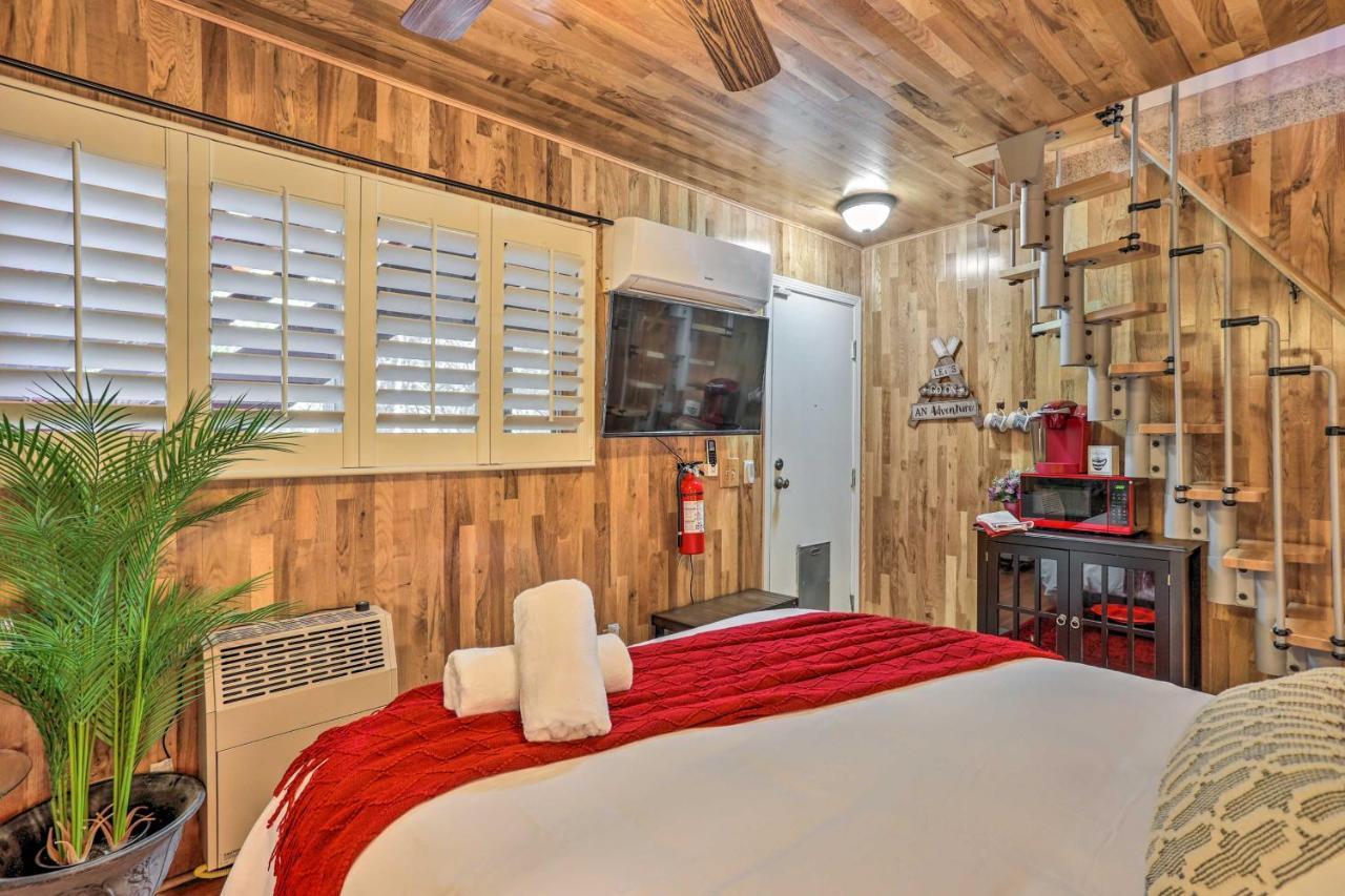 Boho Crestline Cabin, 1 Mile To Lake Gregory! エクステリア 写真